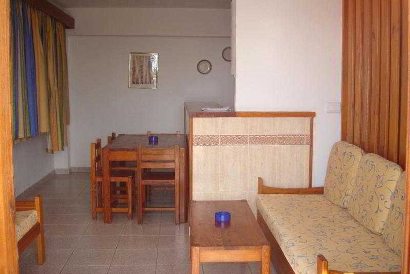 Apartamentos Llevant Ibiza Exterior foto